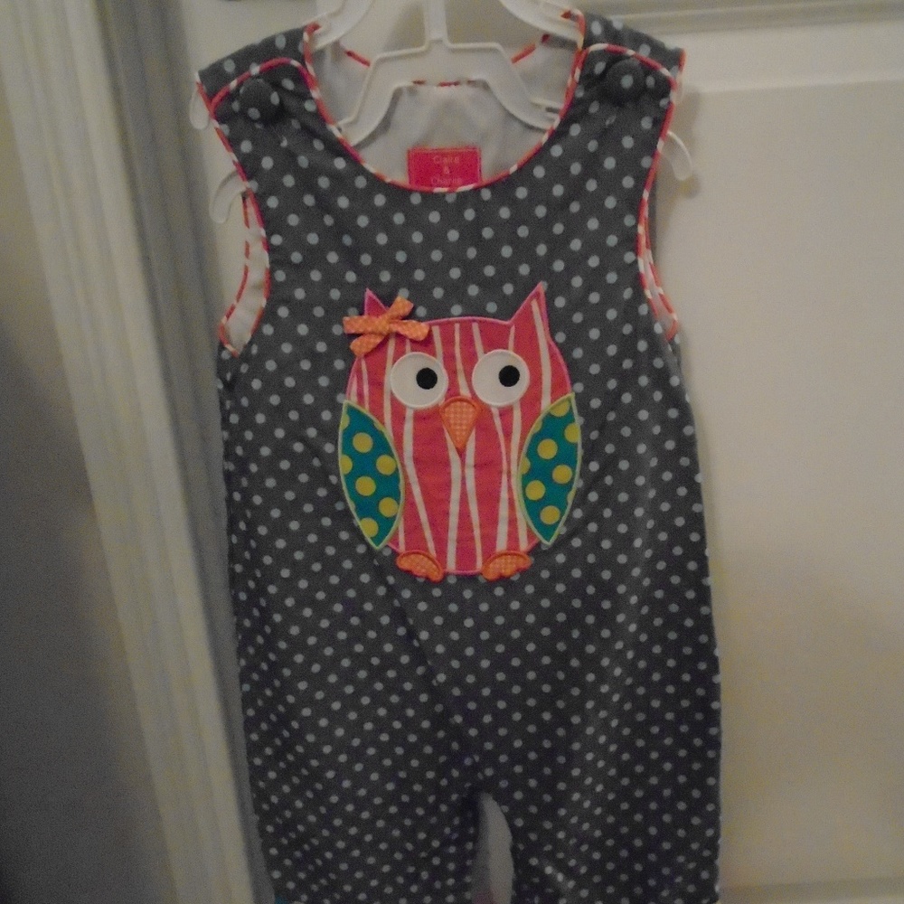 EUC girls jumpsuit w/ruffle hem super cute!!